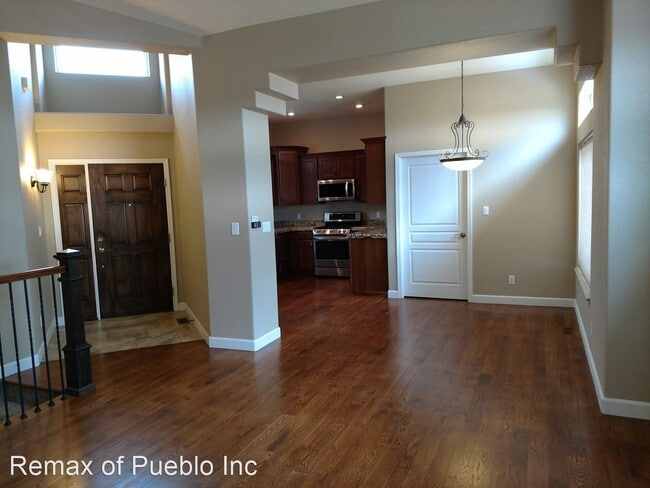 Building Photo - 4 br, 3 bath House - 4408 Turnberry Crescent