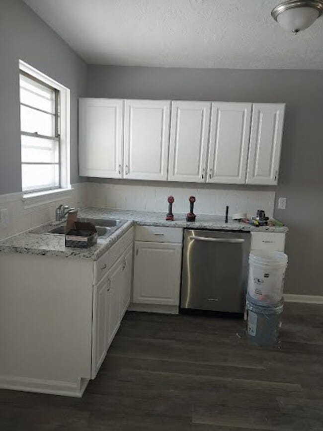 Building Photo - 2240 S Bonn St