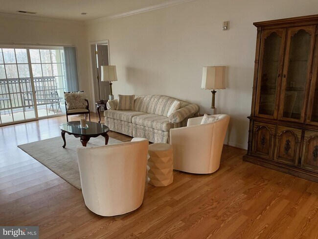 Foto del edificio - 20810 Noble Terrace