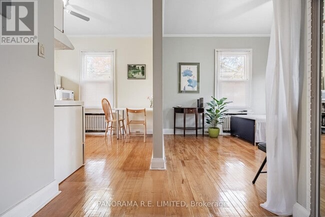 Photo du bâtiment - 8-8 Thirty Third St