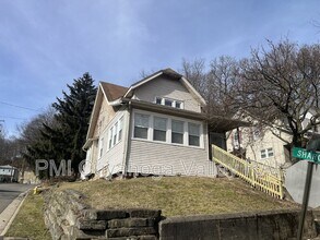 Building Photo - 2080 Manister Ct