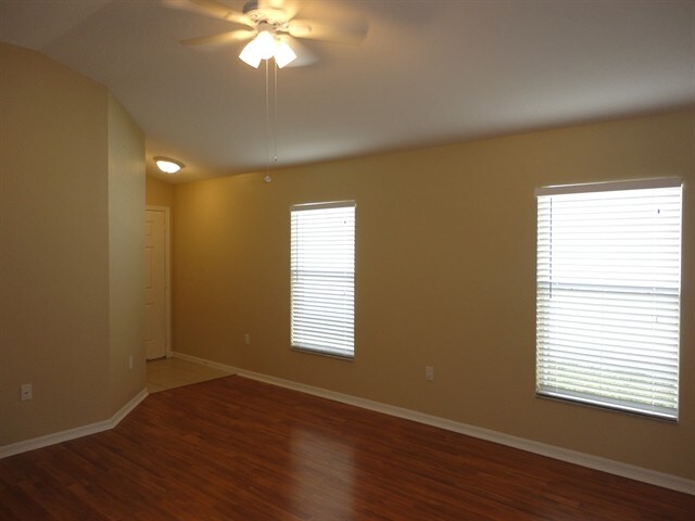 Building Photo - 11912 Mango Groves Blvd