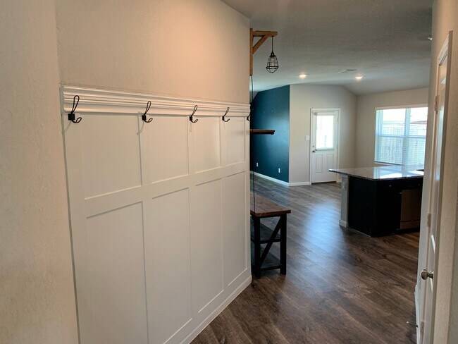 Building Photo - Breathtaking 3 Bedroom Home In Gated Commu...