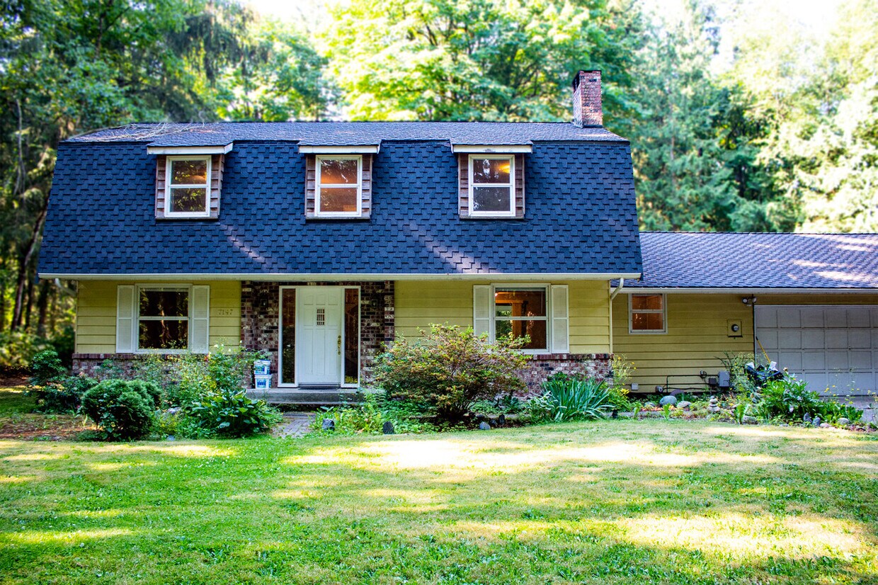 Primary Photo - 7147 Mecklem Rd