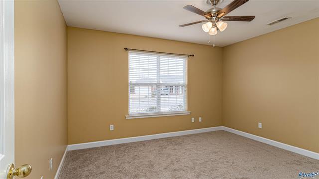 Foto del edificio - 5311 Frankford Dr SE