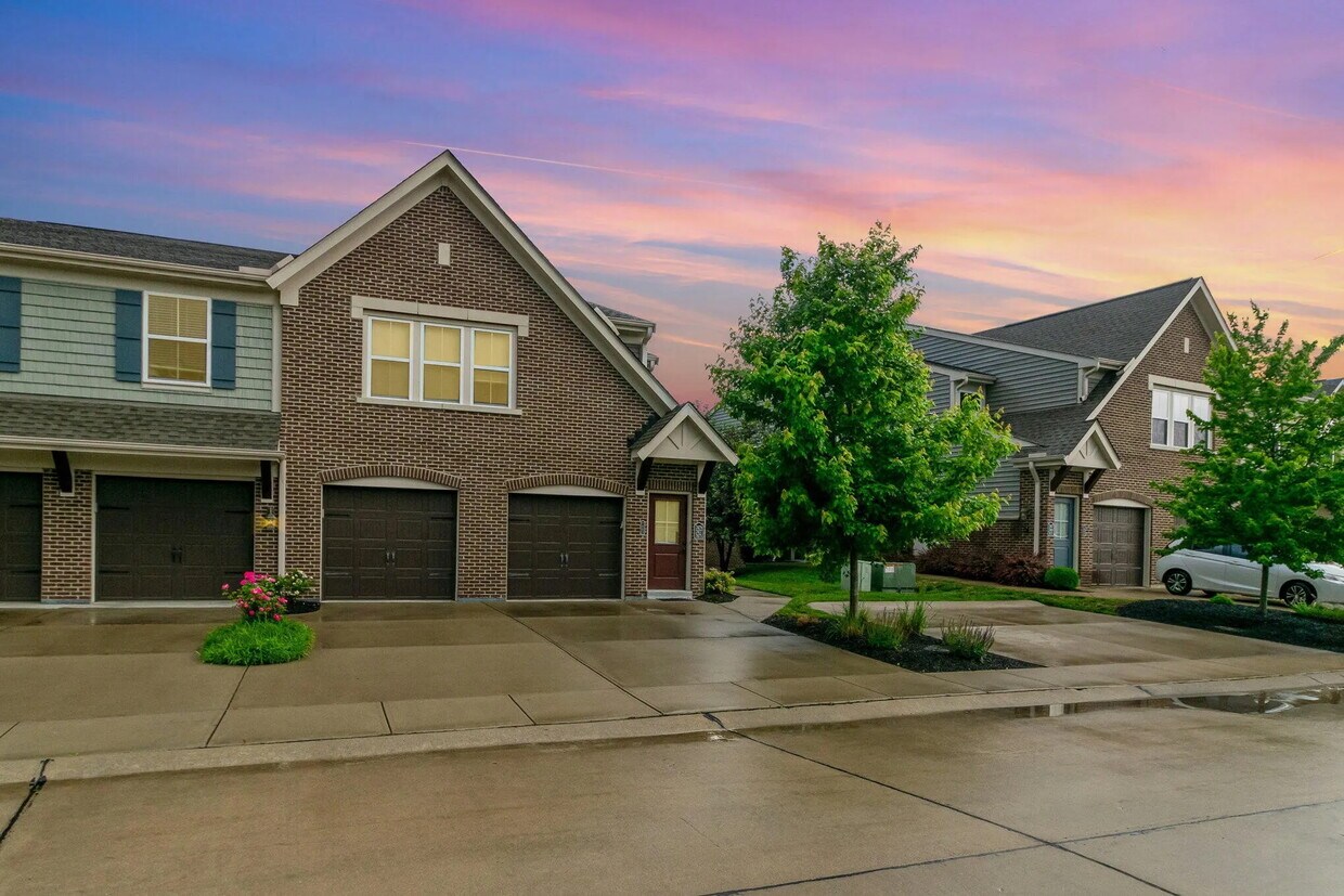Foto principal - 7479 Flintshire Dr