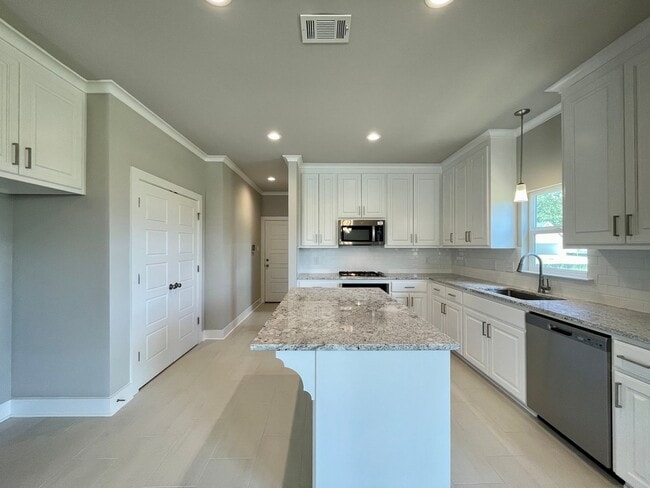 Foto del edificio - 4 Bed 3 Bath in Southhaven! Move-In Ready!