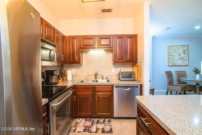 Building Photo - 120 Veracruz Dr