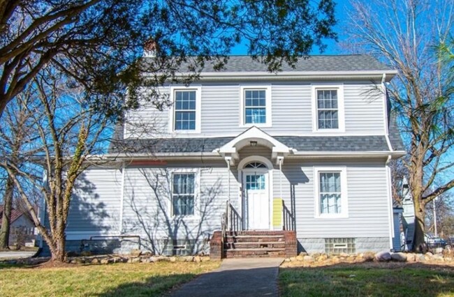 Foto del edificio - 2753 Canfield Rd