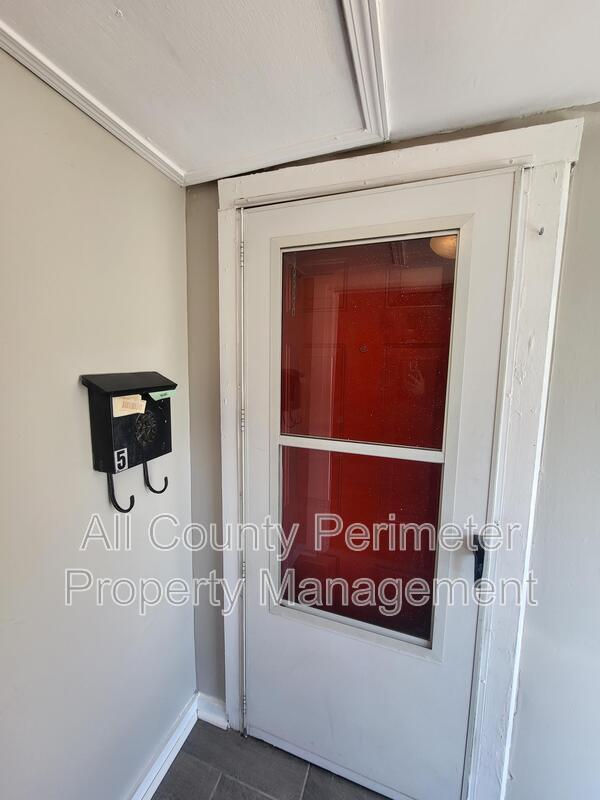 Foto del edificio - 3631 Washington St