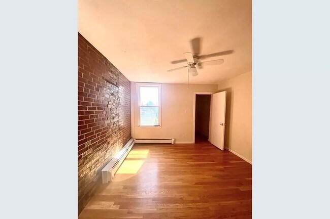 Photo - 2bed in East Boston House