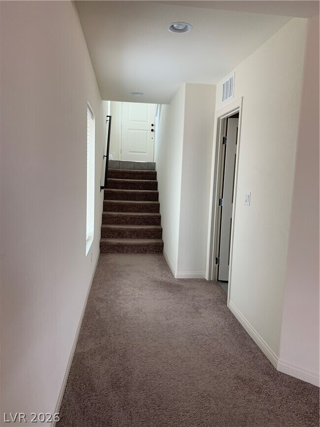Foto del edificio - 6320 Pear Vly Ln