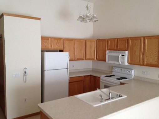 Foto principal - 715 Salsbery Cir
