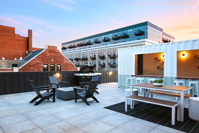 Foto del edificio - The West End Club