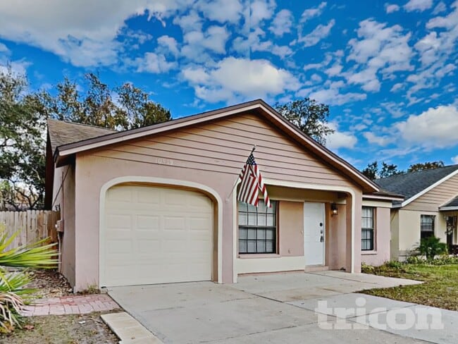 Building Photo - 10919 Livingston Dr