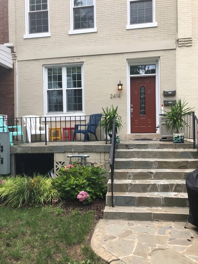 Photo - 2414 N Capitol St NW (Washington, DC)
