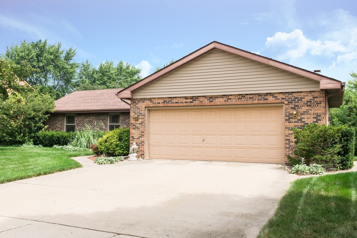 Primary Photo - 145 Buena Vista Dr