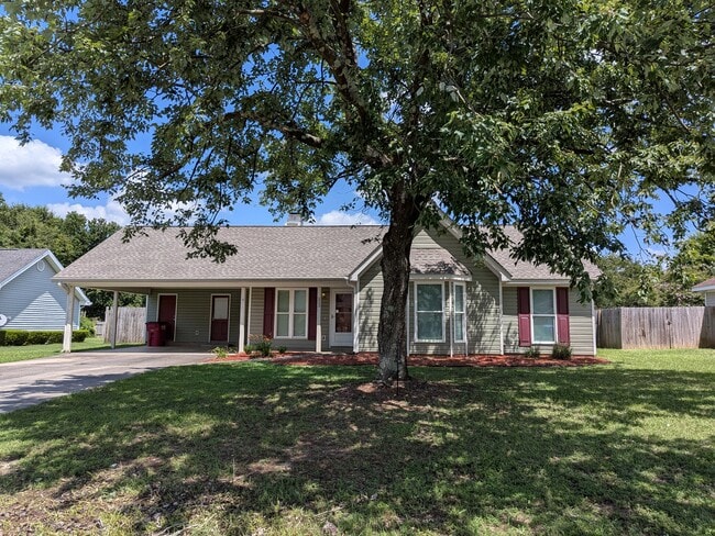 Building Photo - 223 Ridge Bend Dr