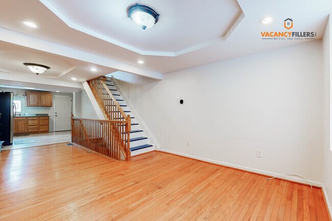 Foto del edificio - 3 bed, 2 bath townhouse in Locust Point wi...