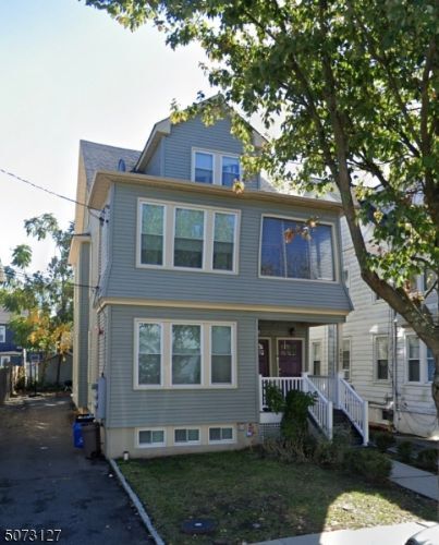 Primary Photo - 192 Jacoby St