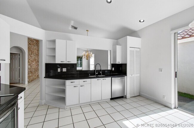 Foto del edificio - 5225 Brookview Dr