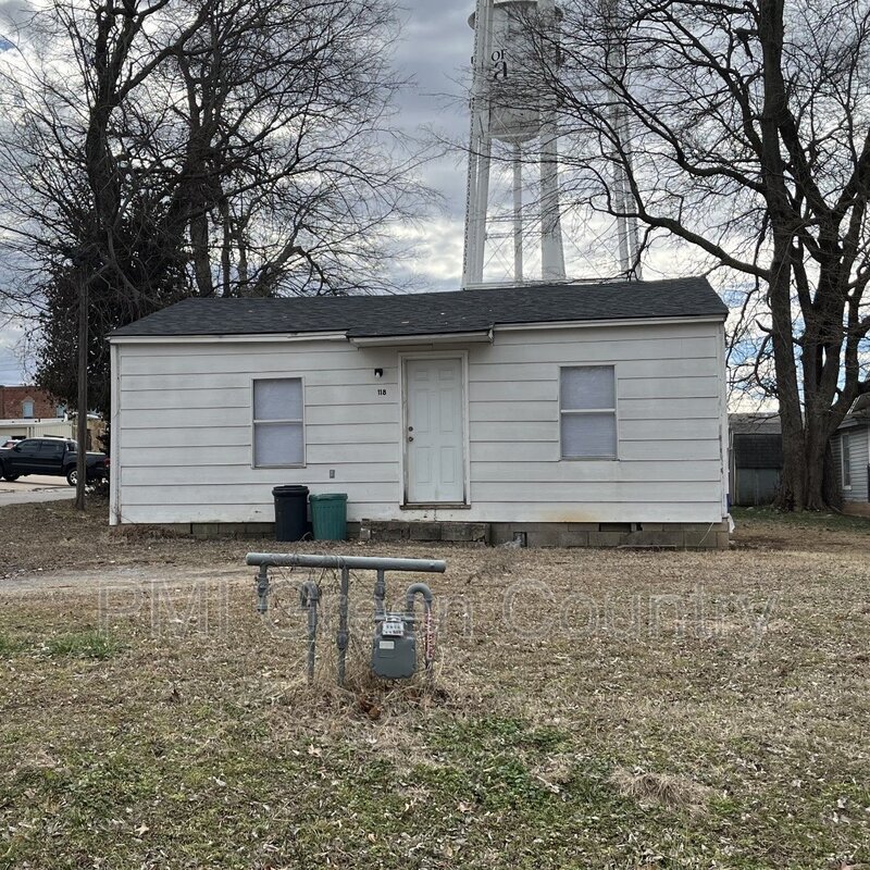 Foto principal - 118 W Pine St