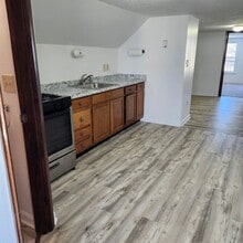 Building Photo - 23 Brook St