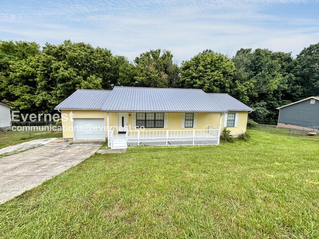 Building Photo - 107 Laferry Ln