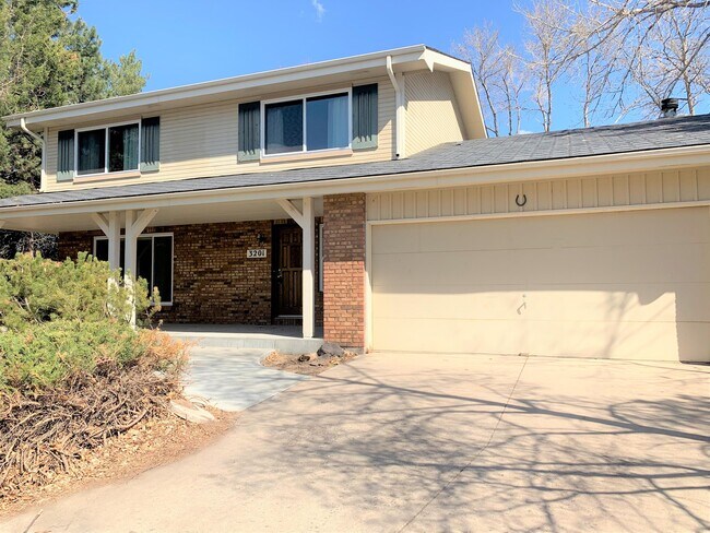 Foto del edificio - 3201 Wedgewood Ct
