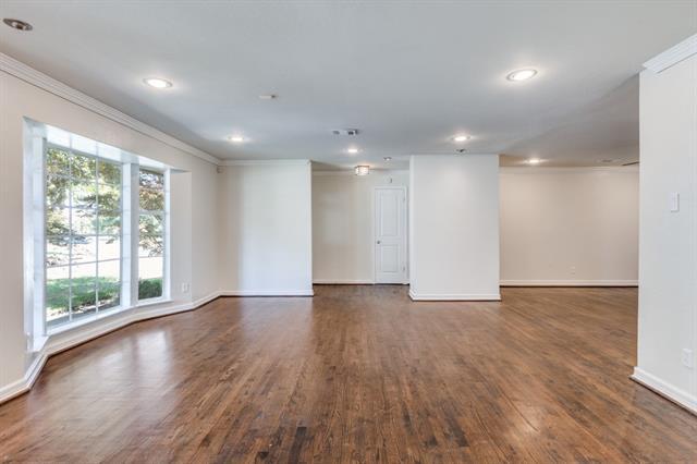 Foto del edificio - 6344 Town Hill Ln