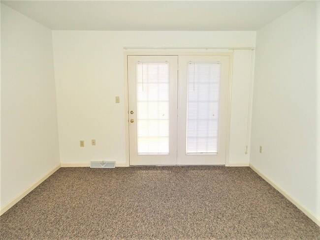 Building Photo - 1317 Lincoln Heights Ave