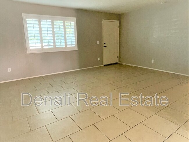 Foto del edificio - 4718 S Almond St