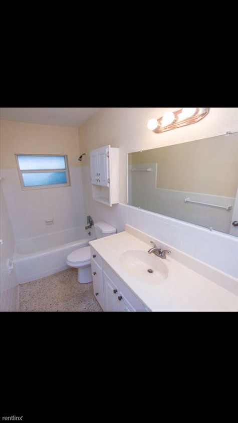 Primary Photo - 126 N 11th St