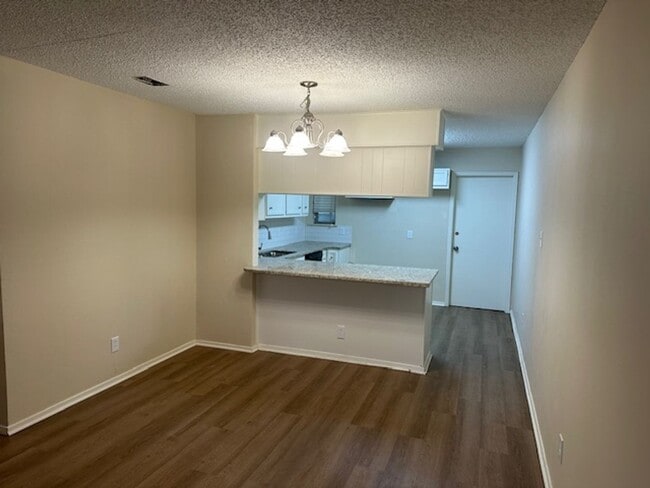 Building Photo - 809 Georgia