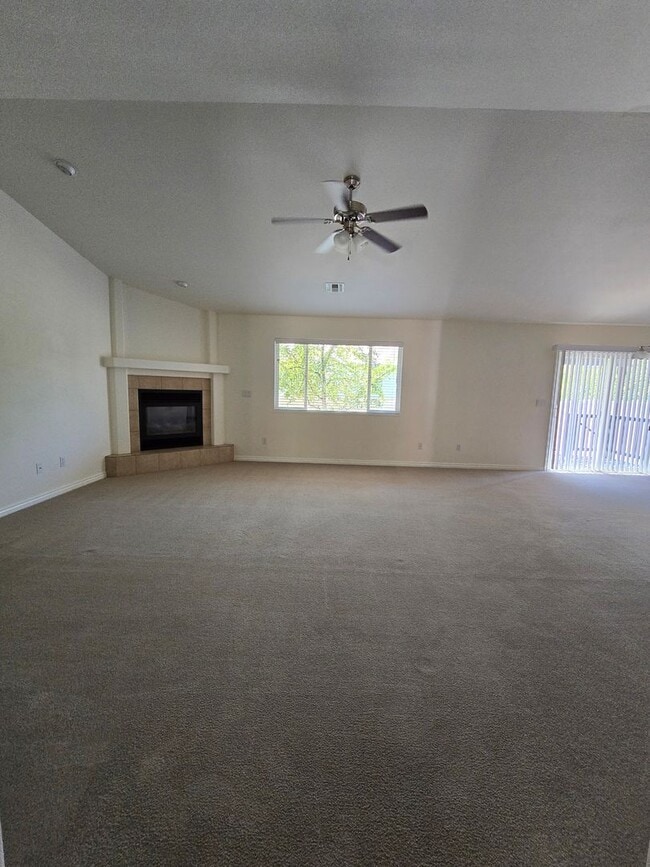 Photo - Beautiful single level townhouse located in quiet northwest area.