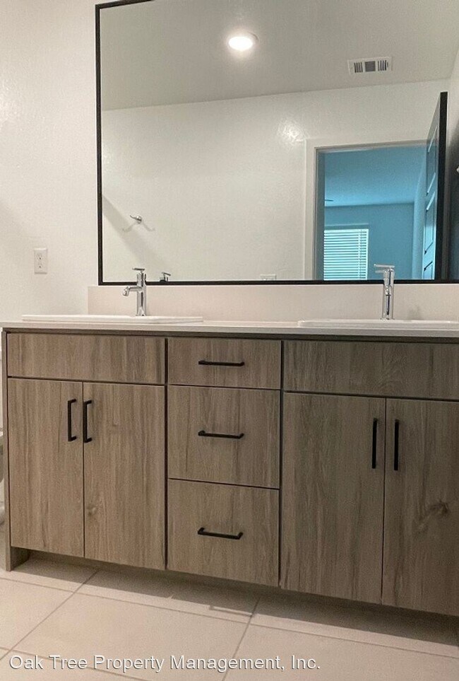 Foto del edificio - 3 br, 2 bath House - 10918 N. Honeysuckle ...