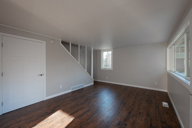 Foto del edificio - 546 156th Ave SE