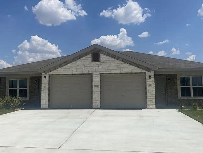 Building Photo - 5806 McGregor Lp