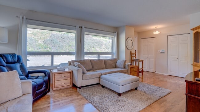Building Photo - 7084 Appaloosa Way