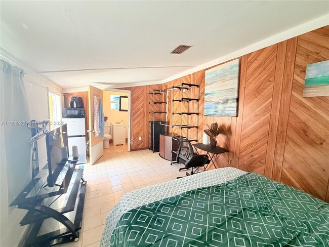 Foto del edificio - 19631 NE 12th Ct