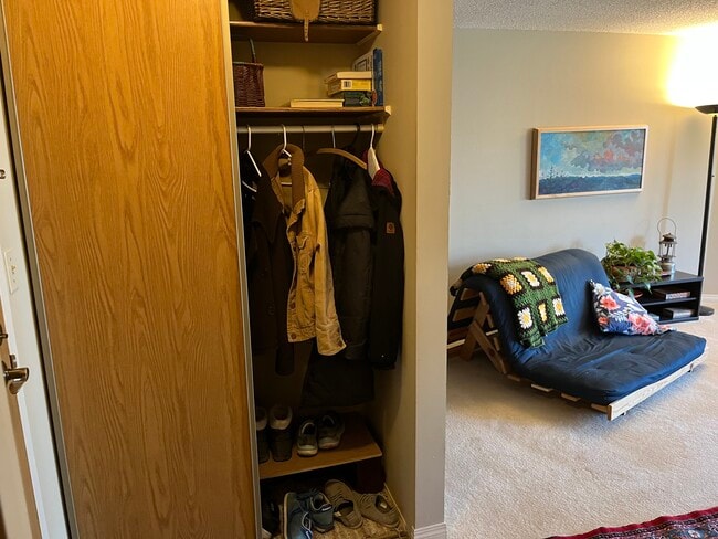 Photo du bâtiment - 2727 Victoria Av