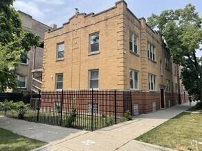 Building Photo - 3935 W Altgeld St