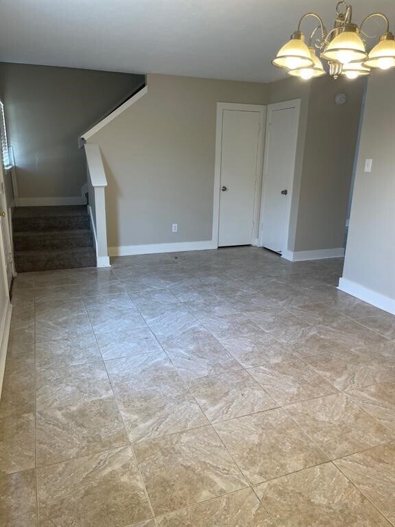 Foto principal - 6226 Kings Oaks Ln