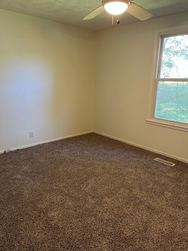 Foto del edificio - 164 Brenda Ct