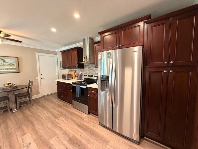 Foto del edificio - Highly updated Coronado II model in Leisure Village