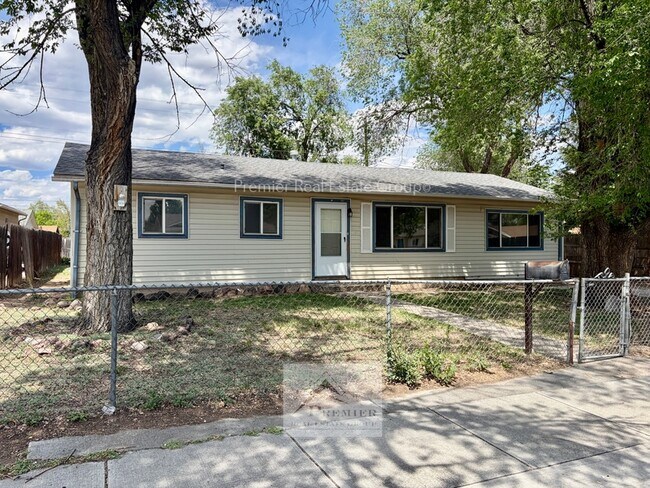 Foto del edificio - 1132 Norwood Ave