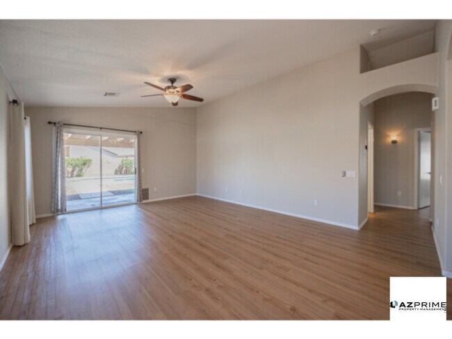 Building Photo - Welcome to this Captivating 3/2 Chandler H...