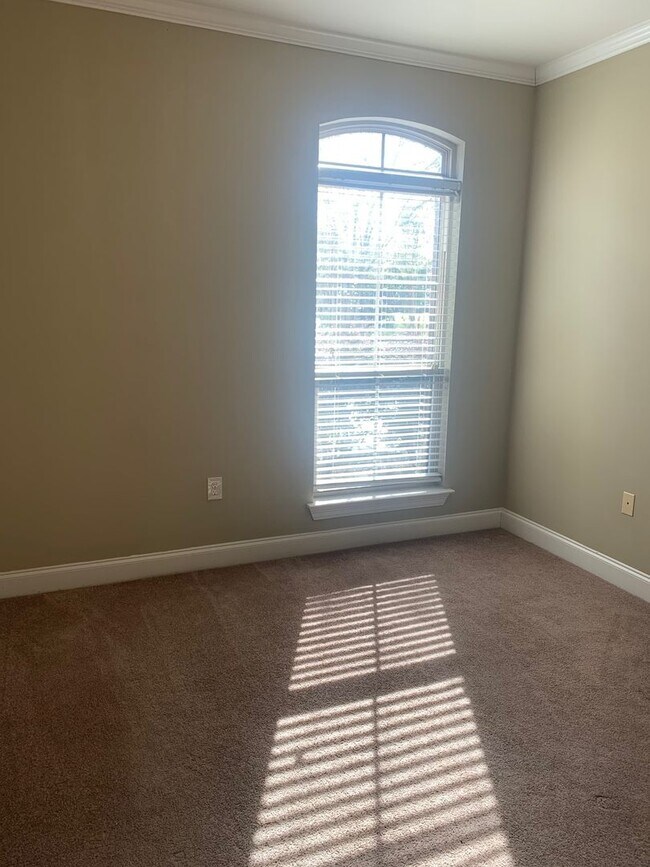 Foto del edificio - 4BR/3BA