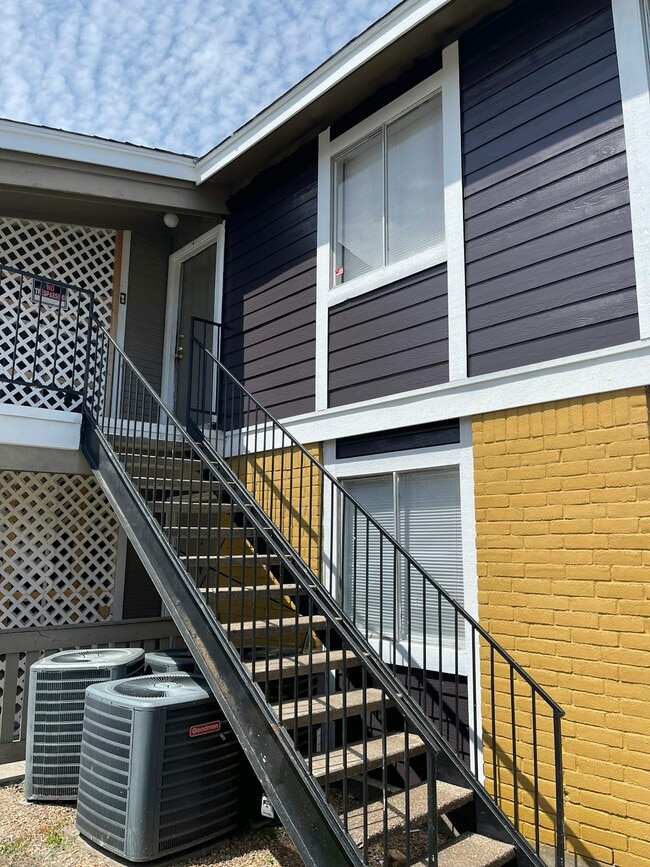 Photo - 12615 Ashford Meadow Dr Apartment