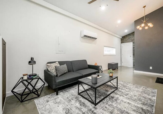 Foto del edificio - 675 N Martin Luther King Blvd